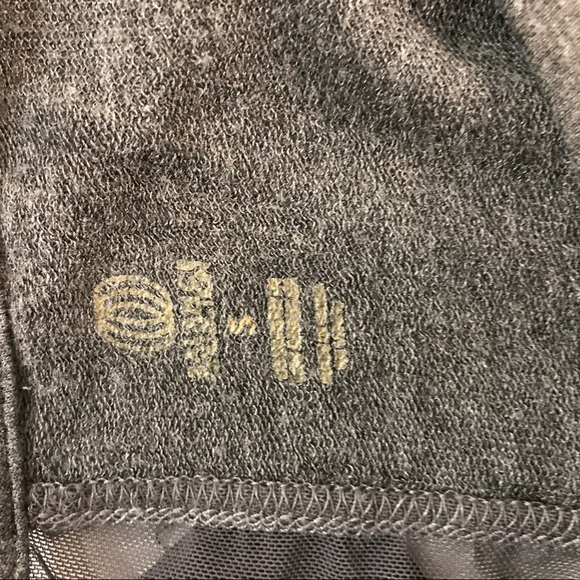 Fun yoga or wear around town shirt. - Picture 6 of 6